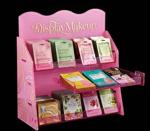 Custom facial mask displays